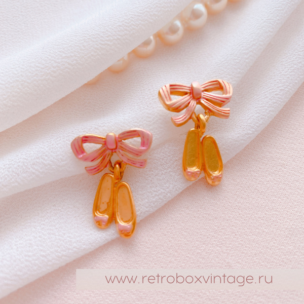 JJ / JONET JEWELRY Серьги "Маленькая принцесса: балетки с бантами"