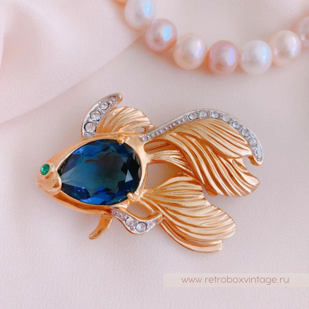 NO NAME Брошь «Золотая рыбка с синим кристаллом» NO NAME Брошь «Золотая рыбка с синим кристаллом»