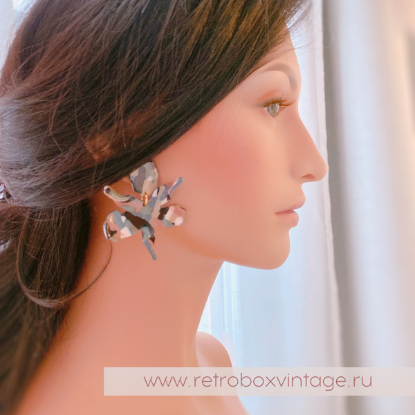 LELE SADOUGHI Серьги «Орхидеи малые: кашемир» бежево-серые LELE SADOUGHI Серьги «Орхидеи малые: кашемир» бежево-серые