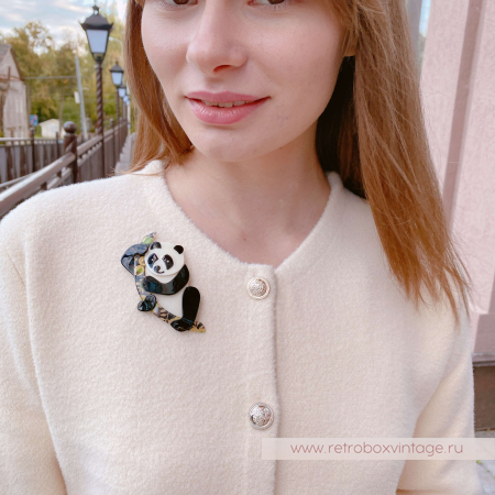 LEA STEIN Брошь «Панда: молочно-черная» черно-оливковый бамбук