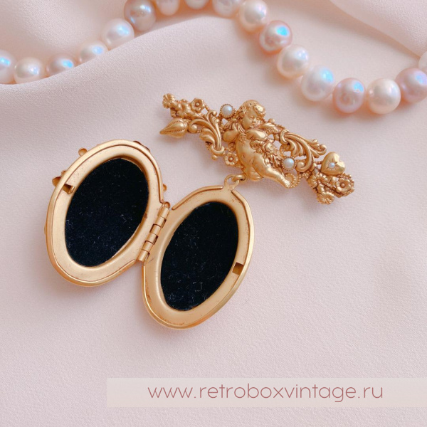 ASKEW LONDON Брошь-локет «Ангелочки» ASKEW LONDON Брошь-локет «Ангелочки»
