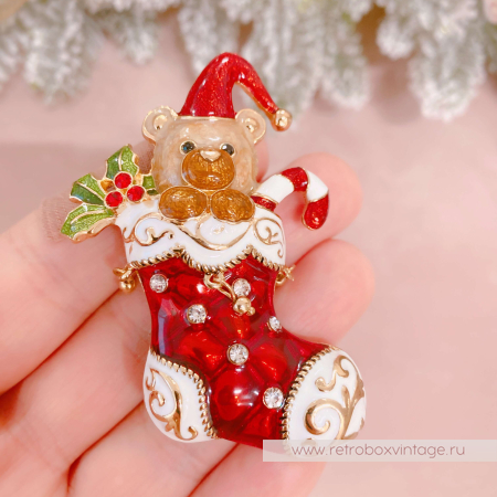 NAPIER Брошь "Мишка в новогоднем валенке"