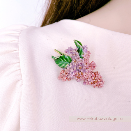 MFA Брошь «Нежная лиловая сирень» Музейная коллекция