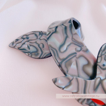 LEE STEIN Брошь «Серебристая перламутровая лиса»