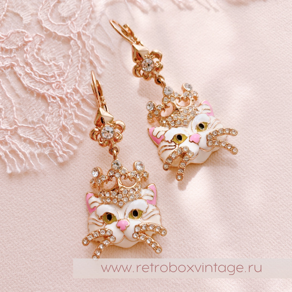 RITZY COUTURE Серьги «Белая королева кошек: золото» RITZY COUTURE Серьги «Белая королева кошек: золото»