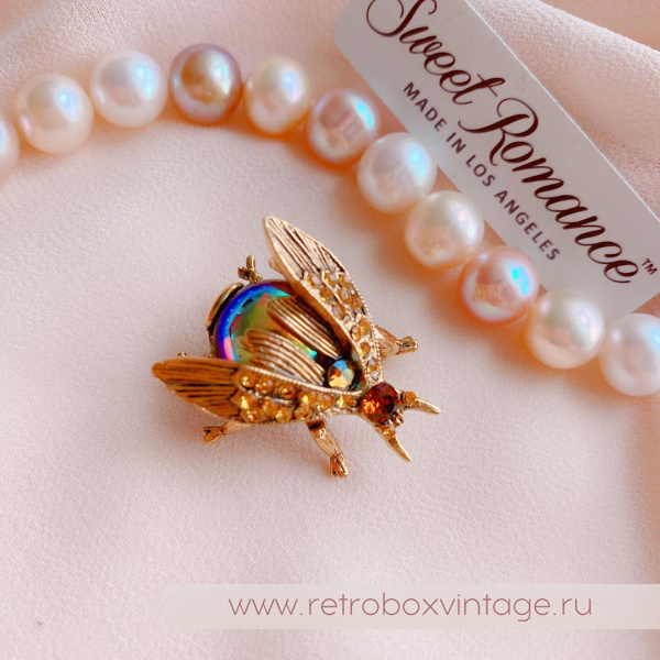 SWEET ROMANCE Трио брошей «Медовые пчелки: золотисто-коричневые в золоте» (3 шт)