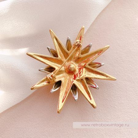 LIZ CLAIBORNE Брошь "Солнце, луна и звезда" LIZ CLAIBORNE Брошь "Солнце, луна и звезда"