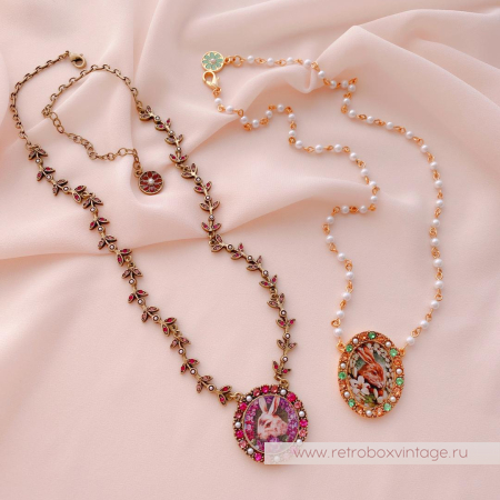 SWEET ROMANCE Колье «Заяц в сирени» SWEET ROMANCE Колье «Заяц в сирени»