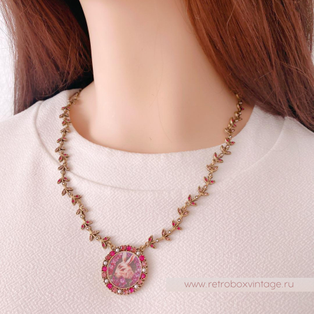 SWEET ROMANCE Колье «Заяц в сирени» SWEET ROMANCE Колье «Заяц в сирени»