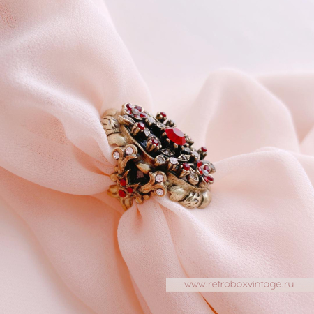 SWEET ROMANCE Кольцо «Вечная любовь: гранатовое стекло»