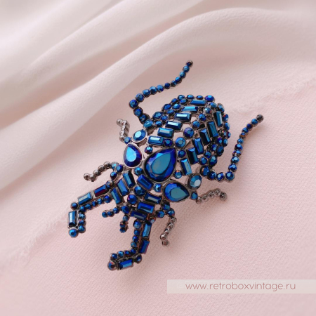 VERA WANG Брошь «Кристальный жук» VERA WANG Брошь «Кристальный жук»