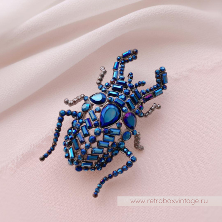 VERA WANG Брошь «Кристальный жук» VERA WANG Брошь «Кристальный жук»