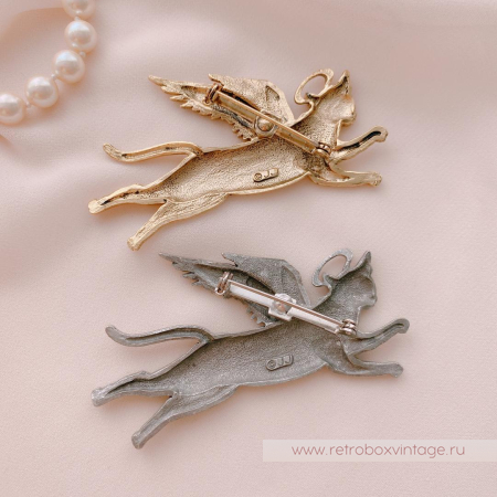 JJ / JONET JEWELRY Брошь «Котик-ангел: золото»