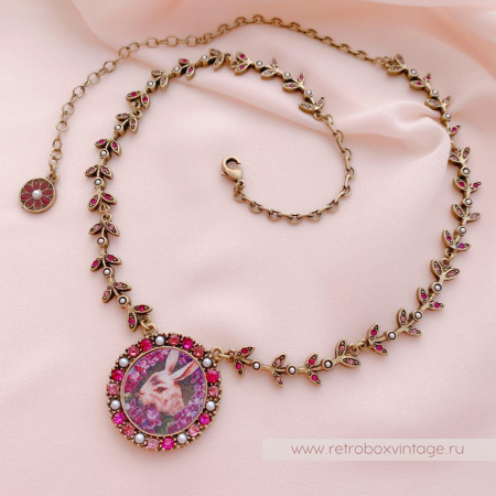 SWEET ROMANCE Колье «Заяц в сирени» SWEET ROMANCE Колье «Заяц в сирени»