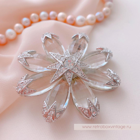 JOAN RIVERS Брошь «Хрустальная звезда»