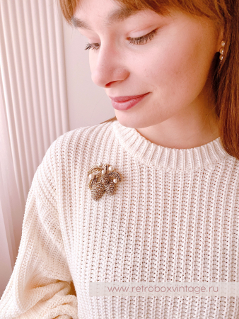 ANNE KLEIN Брошь "Кедровые шишки с жемчужинами" (в оригинальной коробке)