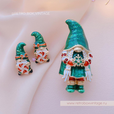 NAPIER Брошь и серьги «Зеленые гномы»