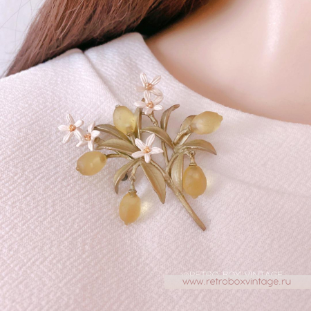 MICHAEL MICHAUD Брошь «Веточка лимона с цветами» музейная коллекция
