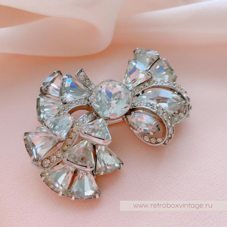 EISENBERG Брошь «Кристальный бант»