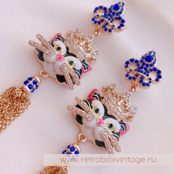 RITZY COUTURE Lunch at The Ritz Серьги «Королева кошек: черная с кисточками»
