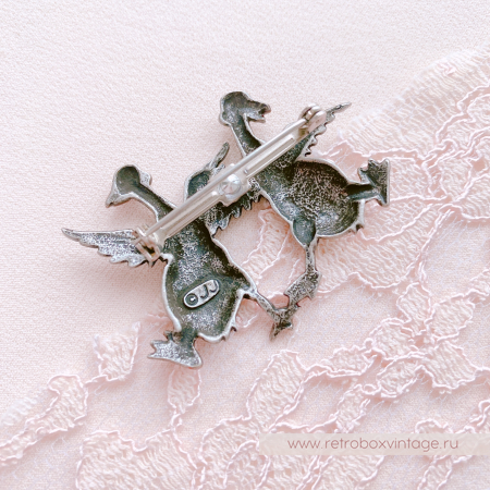 JJ / JONET JEWELRY Брошь "Два веселых гуся"