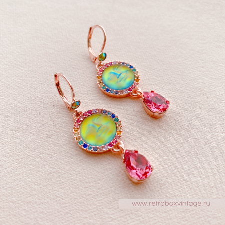 KIRKS FOLLY Серьги "Лунная роса: хамелеон иридис с малиновыми капельками в золоте"