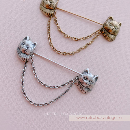 SWEET ROMANCE Брошь-стик "Два котенка: бронза" с цепочками-шатлен