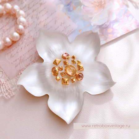 ALEXIS BITTAR Брошь "Цветок белого жасмина"