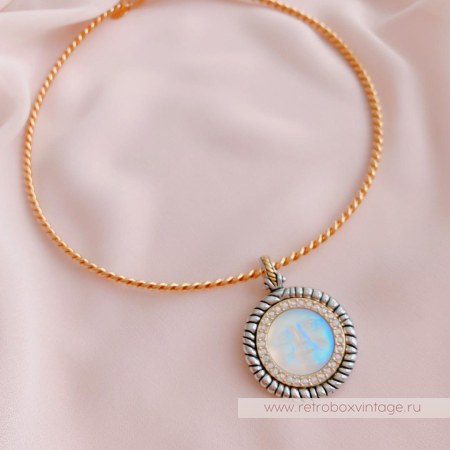 KIRKS FOLLY Кулон на гривне «Свет луны»