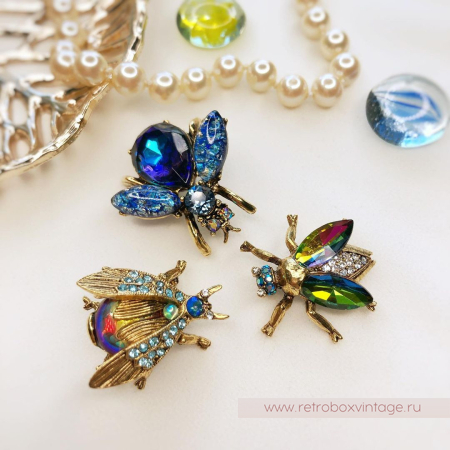 SWEET ROMANCE Трио брошей "Радужные пчелки: экзотик в золоте" (3 шт)