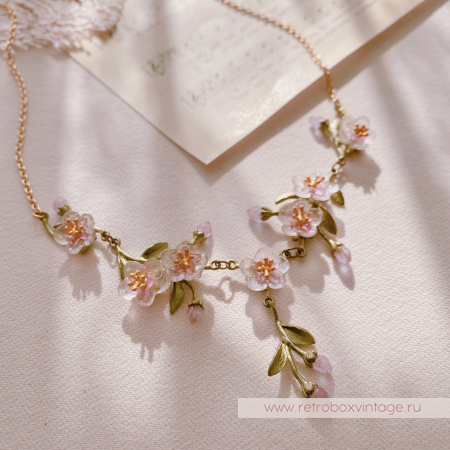 MICHAEL MICHAUD Колье «Нежная весна: цветение персика»