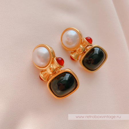 JOAN RIVERS Клипсы «В стиле Шанель: черно-белые»