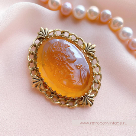 WHITING AND DAVIS Комплект «Медовые камеи» WHITING AND DAVIS Комплект «Медовые камеи»