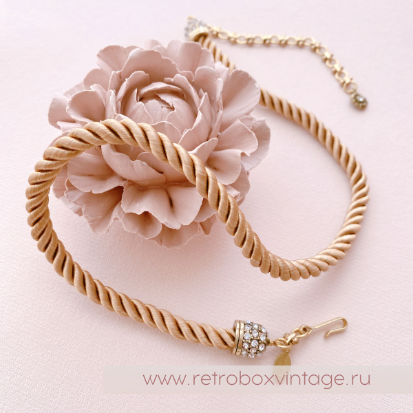 HEIDI DAUS Шнур-корд для брошей и кулонов «Элегантные чувства: карамель» (сферы) HEIDI DAUS Шнур-корд для брошей и кулонов «Элегантные чувства: карамель» (сферы)