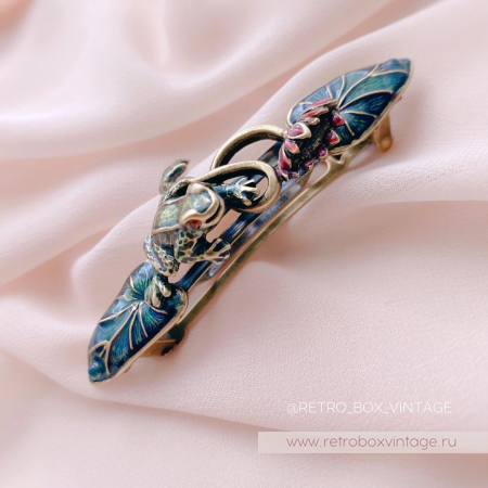 SWEET ROMANCE Заколка-автомат «Лягушка на кувшинке" SWEET ROMANCE Заколка-автомат «Лягушка на кувшинке"