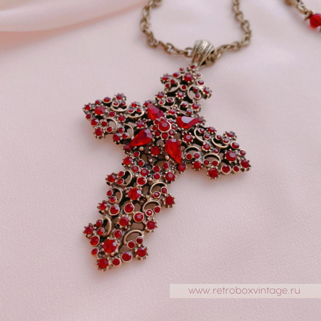 SWEET ROMANCE Кулон на цепочке «Гранатовый крест»