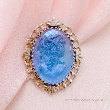 WHITING AND DAVIS Брошь «Голубая камея»