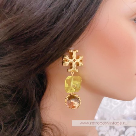 TORY BURCH Серьги-пусеты удлиненные «Роксана: прозрачные салатово-бежевые»