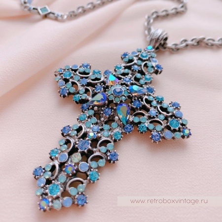 SWEET ROMANCE Кулон на цепочке «Голубой крест»