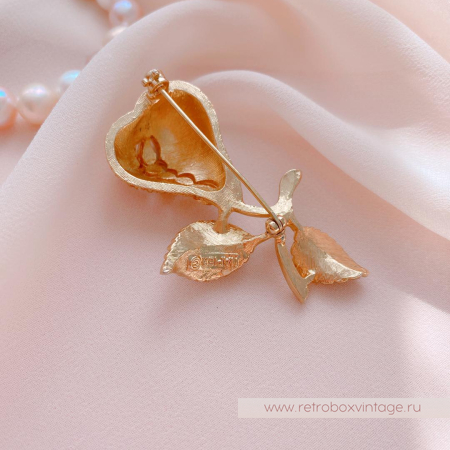 NAPIER Брошь «Золотистая груша»