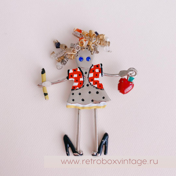 CARRETTE BY GANZ Брошь «Кудряшка учительница»