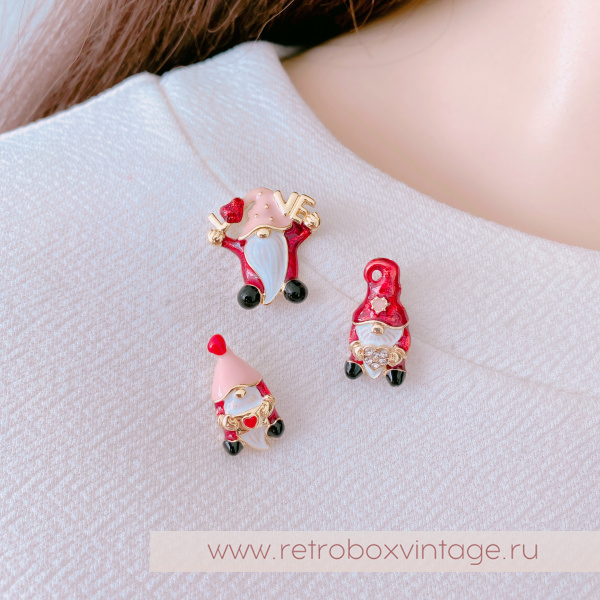 NAPIER Трио брошей-пин «Гномики с сердечками»