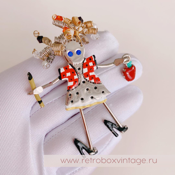 CARRETTE BY GANZ Брошь «Кудряшка учительница»