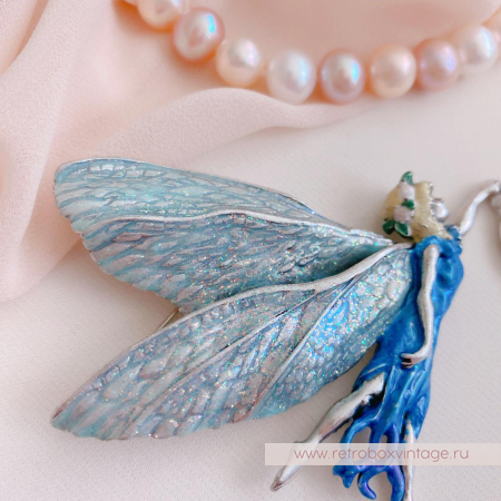 KIRKS FOLLY Брошь-кулон «Астральная фея в синем платье с луной: серебро»