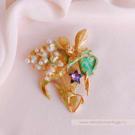 KIRKS FOLLY Брошь «Жемчужная фея ландышей в розовом платье»