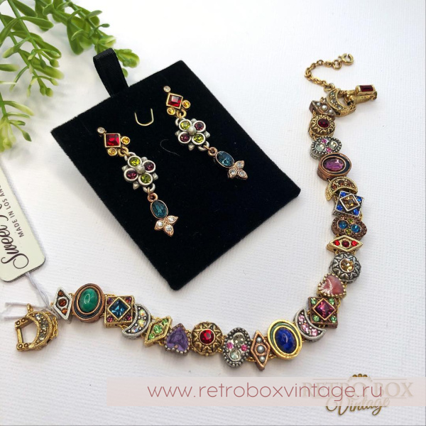 Серьги можно дополнить браслетом из этой же коллекции