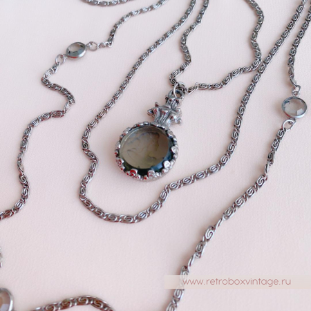 GOLDETTE Ожерелье «Афродита: дымчатая инталия в серебре»