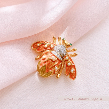 JOAN RIVERS Брошь "Пчелка ландышей" Коллекция Фаберже