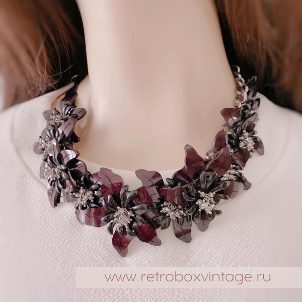 VERA WANG Ожерелье «Тайна ночных цветов»