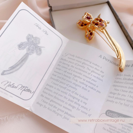 NOLAN MILLER Брошь «Кристальный ирис Тифани» NOLAN MILLER Брошь «Кристальный ирис Тифани»